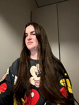 Snapshot of Karolina_llove chatting on 11/27/25, 11:40 Karolina llove online show from 11/27/25, 11:40