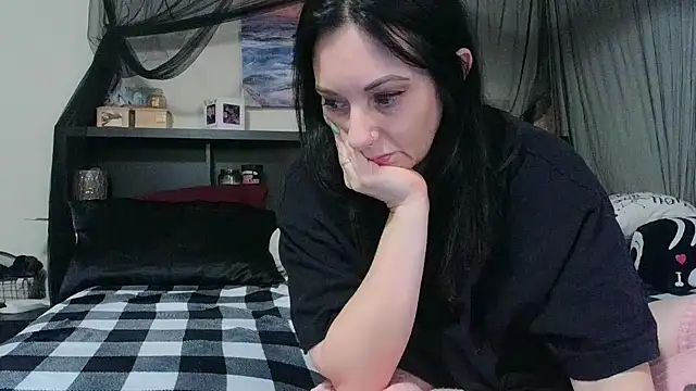 CrystalLakeXO online show from 01/13/26, 06:18