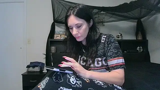 CrystalLakeXO online show from 05/28/26, 04:10