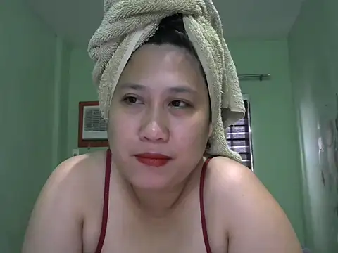 Snapshot of sweetsexysmile chatting on 09/24/25, 01:42 sweetsexysmile online show from 09/24/25, 01:42