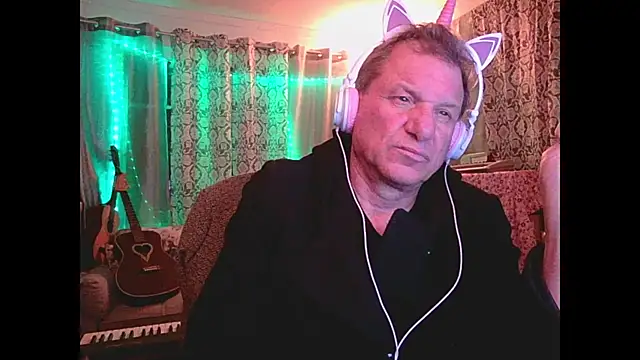 coryassman online show from 12/10/24, 07:58