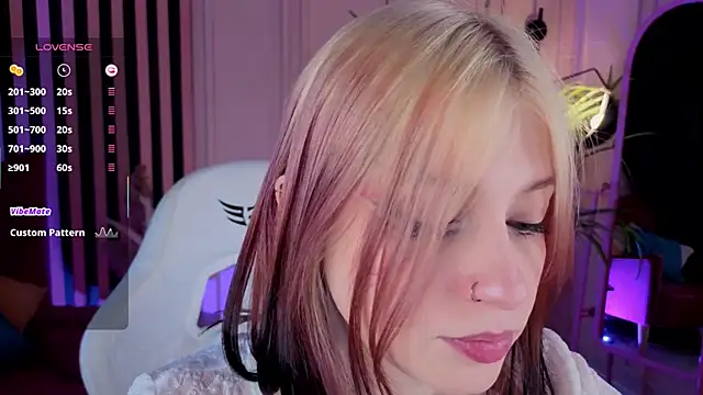 arielabradberry online show from 09/12/25, 12:27