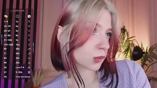 arielabradberry online show from 11/13/25, 03:11