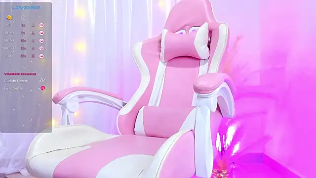 Snapshot of Alice_0120 chatting on 12/13/24, 05:38 Alice 0120 online show from 12/13/24, 05:38