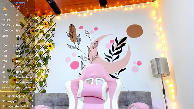 Snapshot of Alice_0120 chatting on 02/03/25, 05:18 Alice 0120 online show from 02/03/25, 05:18