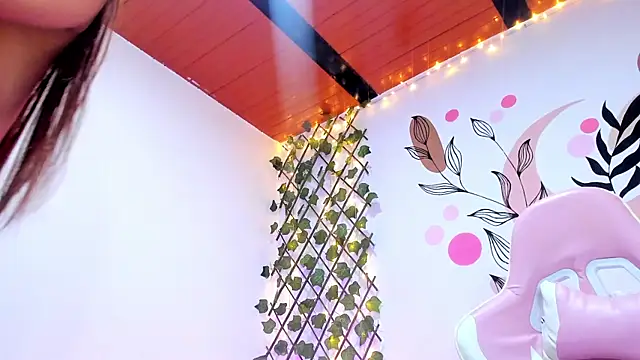 Snapshot of Alice_0120 chatting on 03/20/25, 07:14 Alice 0120 online show from 03/20/25, 07:14