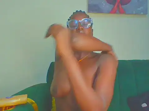 cutesmiling online show from 07/05/26, 09:55