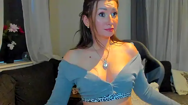 Snapshot of SweetAriana26 chatting on 01/14/26, 02:01 SweetAriana26 online show from 01/14/26, 02:01