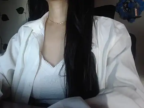 Snapshot of emma_06@xh chatting on 06/03/26, 08:25 emma 06xh online show from 06/03/26, 08:25