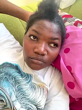 Snapshot of shishbabe chatting on 10/25/25, 09:17 shishbabe online show from 10/25/25, 09:17