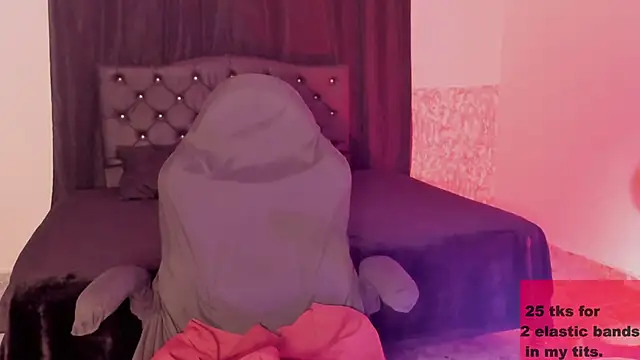 Foxy Slave online show from 11/13/25, 10:36