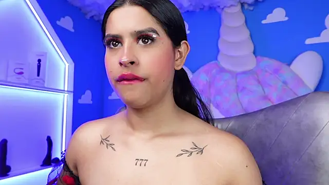 Snapshot of miss_romyna chatting on 02/07/25, 11:01 miss romyna online show from 02/07/25, 11:01