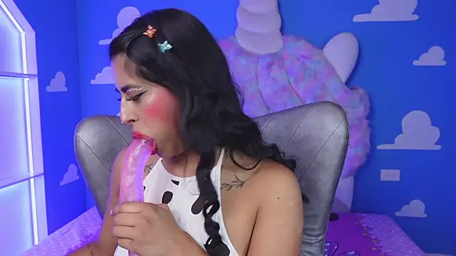 Snapshot of miss_romyna chatting on 09/29/25, 11:04 miss romyna online show from 09/29/25, 11:04