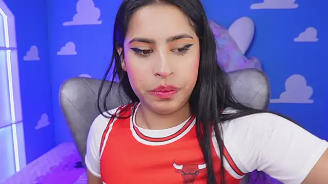 Snapshot of miss_romyna chatting on 09/30/25, 11:04 miss romyna online show from 09/30/25, 11:04