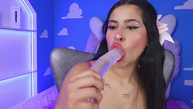 Snapshot of miss_romyna chatting on 10/10/25, 11:09 miss romyna online show from 10/10/25, 11:09