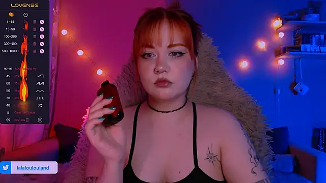 Snapshot of lala_loulou_land chatting on 01/10/25, 08:59 lala loulou land online show from 01/10/25, 08:59