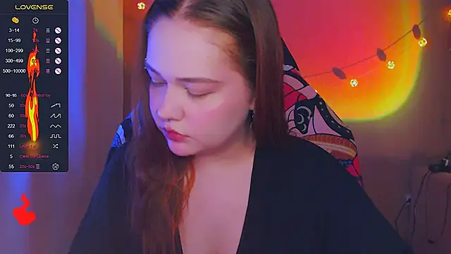 Snapshot of lala_loulou_land chatting on 11/28/25, 11:13 lala loulou land online show from 11/28/25, 11:13