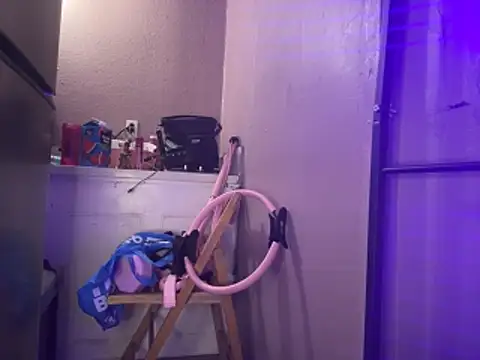 fatpus1169 online show from 10/28/25, 06:50