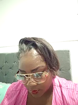 Snapshot of kaorysquirt chatting on 10/15/25, 07:25 kaorysquirt online show from 10/15/25, 07:25