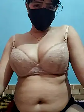 Snapshot of Anjel_Sadia chatting on 03/13/25, 06:56 Anjel Sadia online show from 03/13/25, 06:56