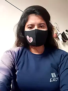 Snapshot of Cute_Nipa chatting on 12/23/24, 10:10 Cute Nipa online show from 12/23/24, 10:10