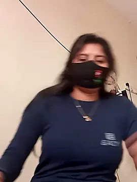 Snapshot of Cute_Nipa chatting on 01/05/25, 04:47 Cute Nipa online show from 01/05/25, 04:47