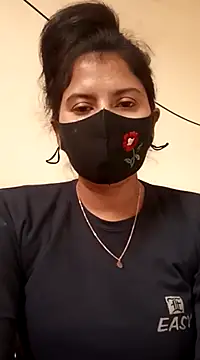 Snapshot of Cute_Nipa chatting on 01/15/25, 03:11 Cute Nipa online show from 01/15/25, 03:11