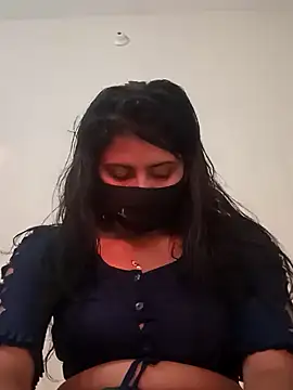 Snapshot of Cute_Nipa chatting on 03/17/25, 11:42 Cute Nipa online show from 03/17/25, 11:42