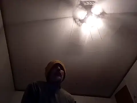 Snapshot of Xoc8_ chatting on 12/07/24, 09:11 Xoc8  online show from 12/07/24, 09:11