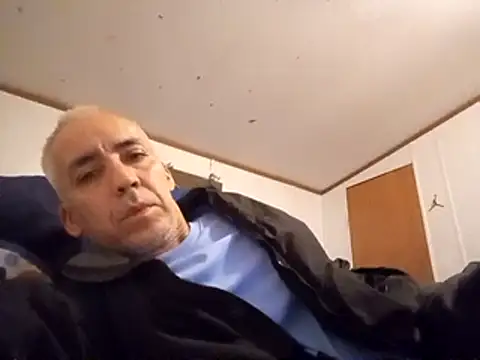 Snapshot of Xoc8_ chatting on 03/07/25, 08:13 Xoc8  online show from 03/07/25, 08:13