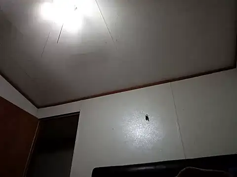 Snapshot of Xoc8_ chatting on 10/29/25, 05:14 Xoc8  online show from 10/29/25, 05:14