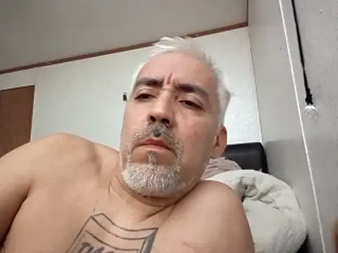 Xoc8  online show from 03/17/26, 09:34