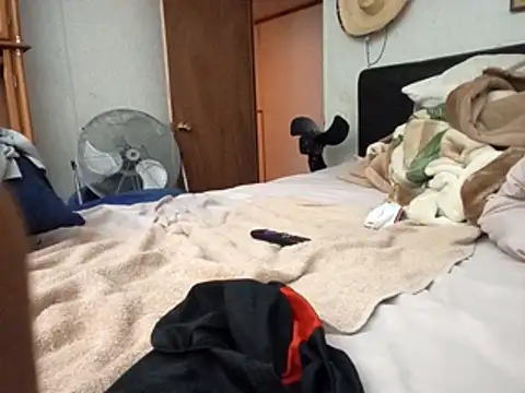 Xoc8  online show from 03/30/26, 02:23