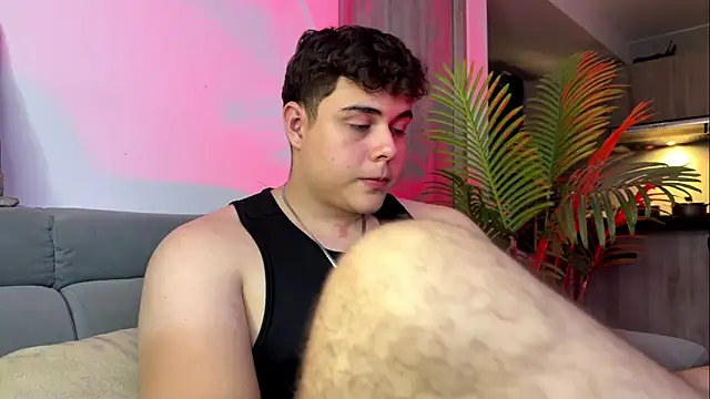 Snapshot of odin_blake chatting on 11/19/25, 02:00 odin blake online show from 11/19/25, 02:00