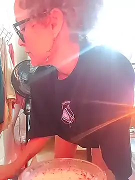 Snapshot of SelenaHouston chatting on 02/17/26, 04:20 SelenaHouston online show from 02/17/26, 04:20