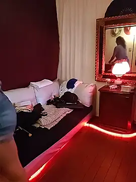 Snapshot of SelenaHouston chatting on 02/19/26, 05:36 SelenaHouston online show from 02/19/26, 05:36