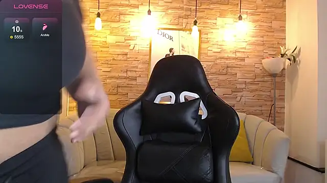 Snapshot of skeler_lovd_b_ chatting on 03/18/25, 12:47 skeler lovd b online show from 03/18/25, 12:47