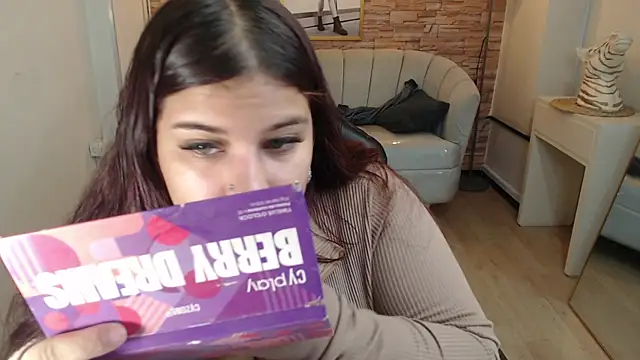 Snapshot of skeler_lovd_b_ chatting on 09/17/25, 01:02 skeler lovd b online show from 09/17/25, 01:02