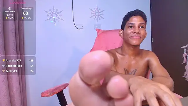 Snapshot of Palo_santo chatting on 02/23/25, 12:30 Palo santo online show from 02/23/25, 12:30