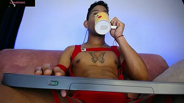 Palo santo online show from 04/01/26, 05:32