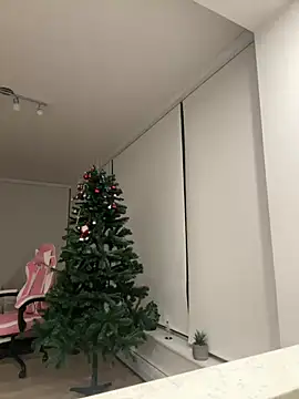 Snapshot of jAsMinE678 chatting on 12/14/24, 02:01 jAsMinE678 online show from 12/14/24, 02:01