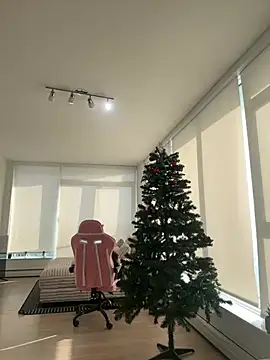 Snapshot of jAsMinE678 chatting on 01/06/25, 06:20 jAsMinE678 online show from 01/06/25, 06:20