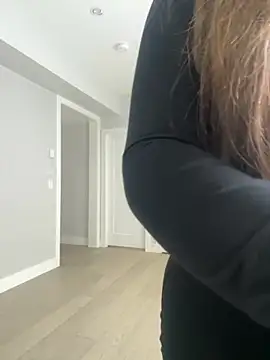 Snapshot of jAsMinE678 chatting on 10/28/25, 06:32 jAsMinE678 online show from 10/28/25, 06:32