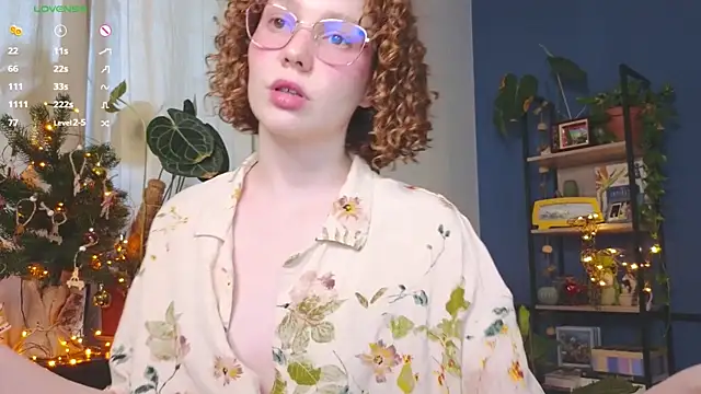 Snapshot of _lightmyfire chatting on 12/28/24, 12:24  lightmyfire online show from 12/28/24, 12:24