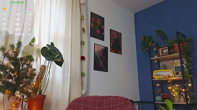 Snapshot of _lightmyfire chatting on 12/30/24, 08:21  lightmyfire online show from 12/30/24, 08:21