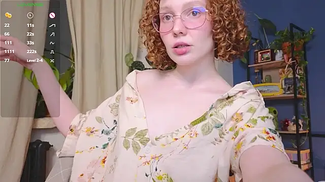 Snapshot of _lightmyfire chatting on 01/07/25, 05:09  lightmyfire online show from 01/07/25, 05:09