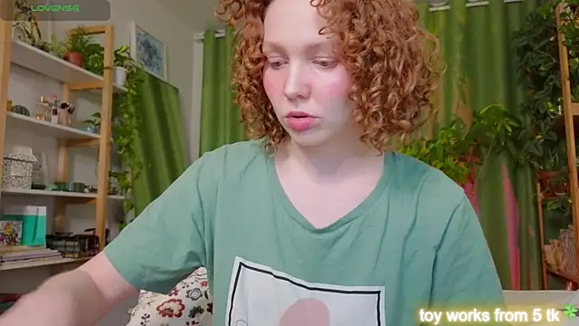 Snapshot of _lightmyfire chatting on 01/28/25, 04:41  lightmyfire online show from 01/28/25, 04:41