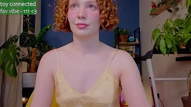 Snapshot of _lightmyfire chatting on 10/14/25, 08:53  lightmyfire online show from 10/14/25, 08:53