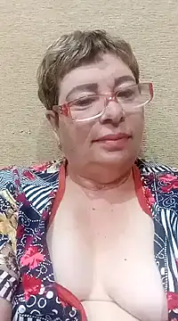 Snapshot of Lee_Nell chatting on 12/25/24, 12:05 Lee Nell online show from 12/25/24, 12:05