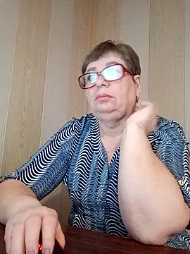 Snapshot of Lee_Nell chatting on 02/06/25, 02:33 Lee Nell online show from 02/06/25, 02:33